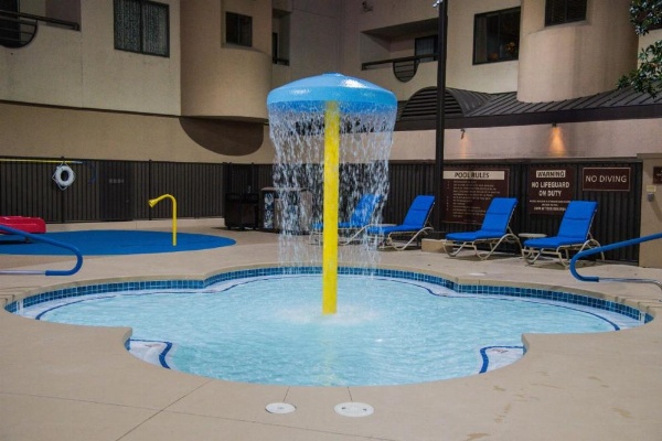 Polo Towers by Raintree image 8